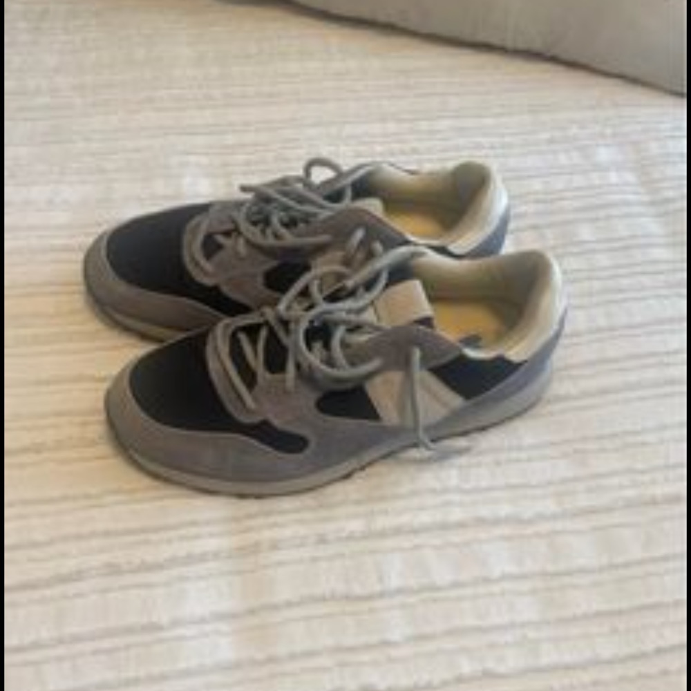 Jonnie-O Men’s running shoes Size 10. Brand new. Never worn.